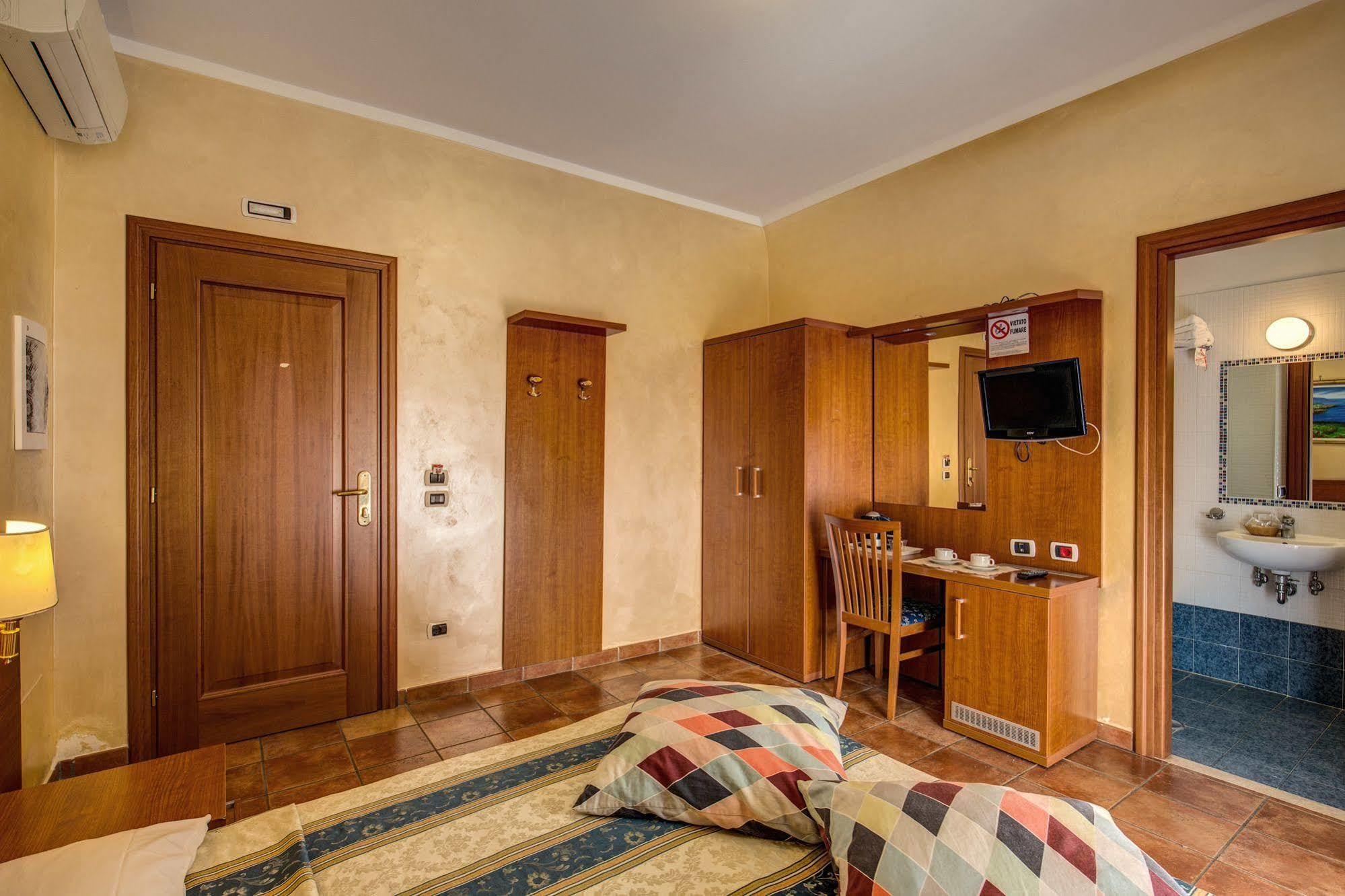 Hotel Maryelen Rome Exterior photo