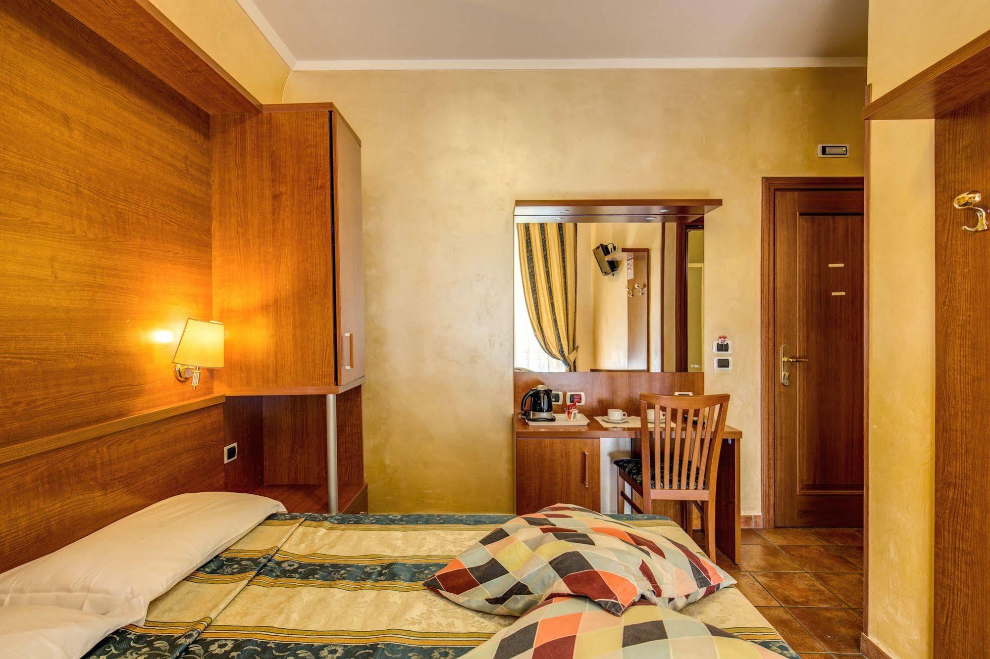 Hotel Maryelen Rome Exterior photo