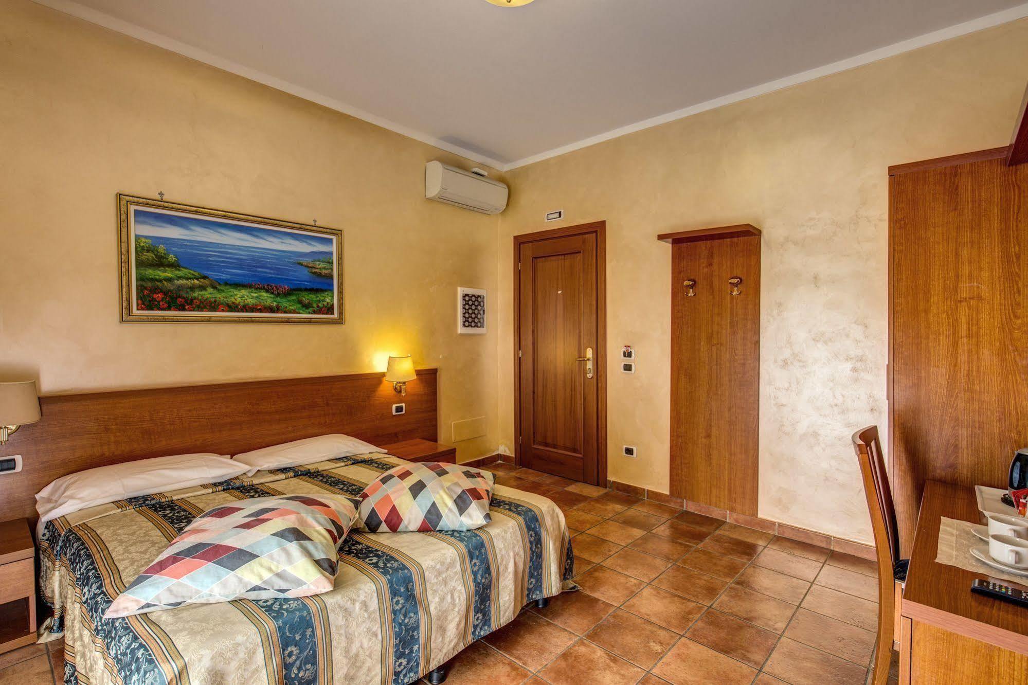 Hotel Maryelen Rome Exterior photo
